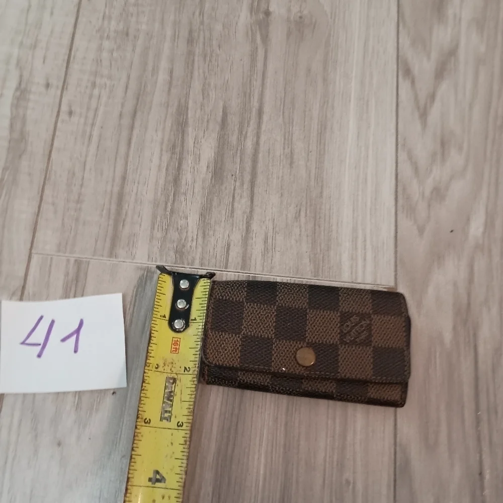 Authentic Louis Vuitton 4 Ring Key Holder Damier Ebene